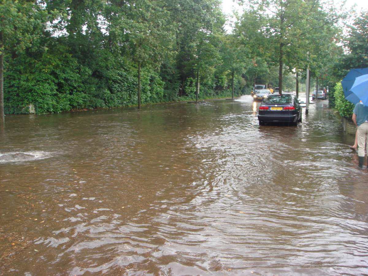 Regenwater vanaf de Berg opslaan